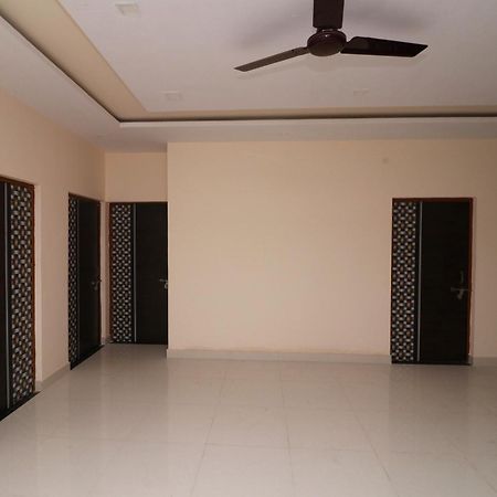 Oyo Flagship 27941 Sangam Darshan Prayagraj Exterior photo